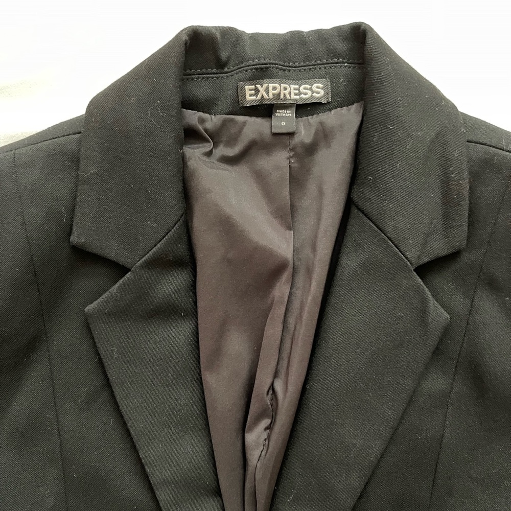 Express black blazer - Picture 2 of 5